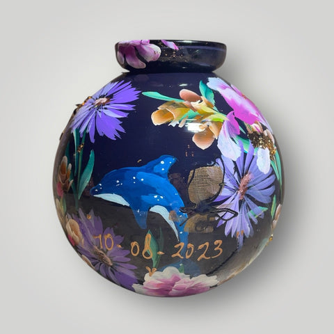 klein huisje | Donker blauw bloemen en dolfijnen |