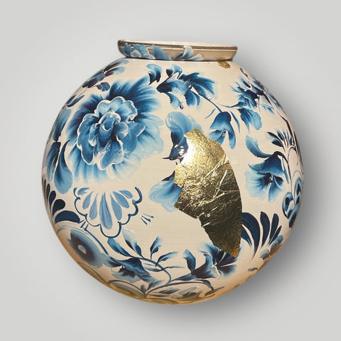 groot huisje | Delft blauw met een zeilboot Bavaria |